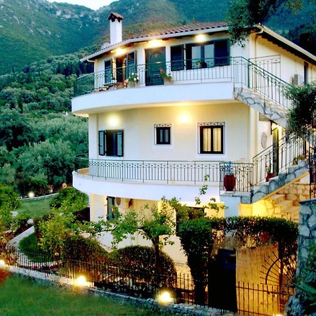 Villa Diana Nikiana Buitenkant foto