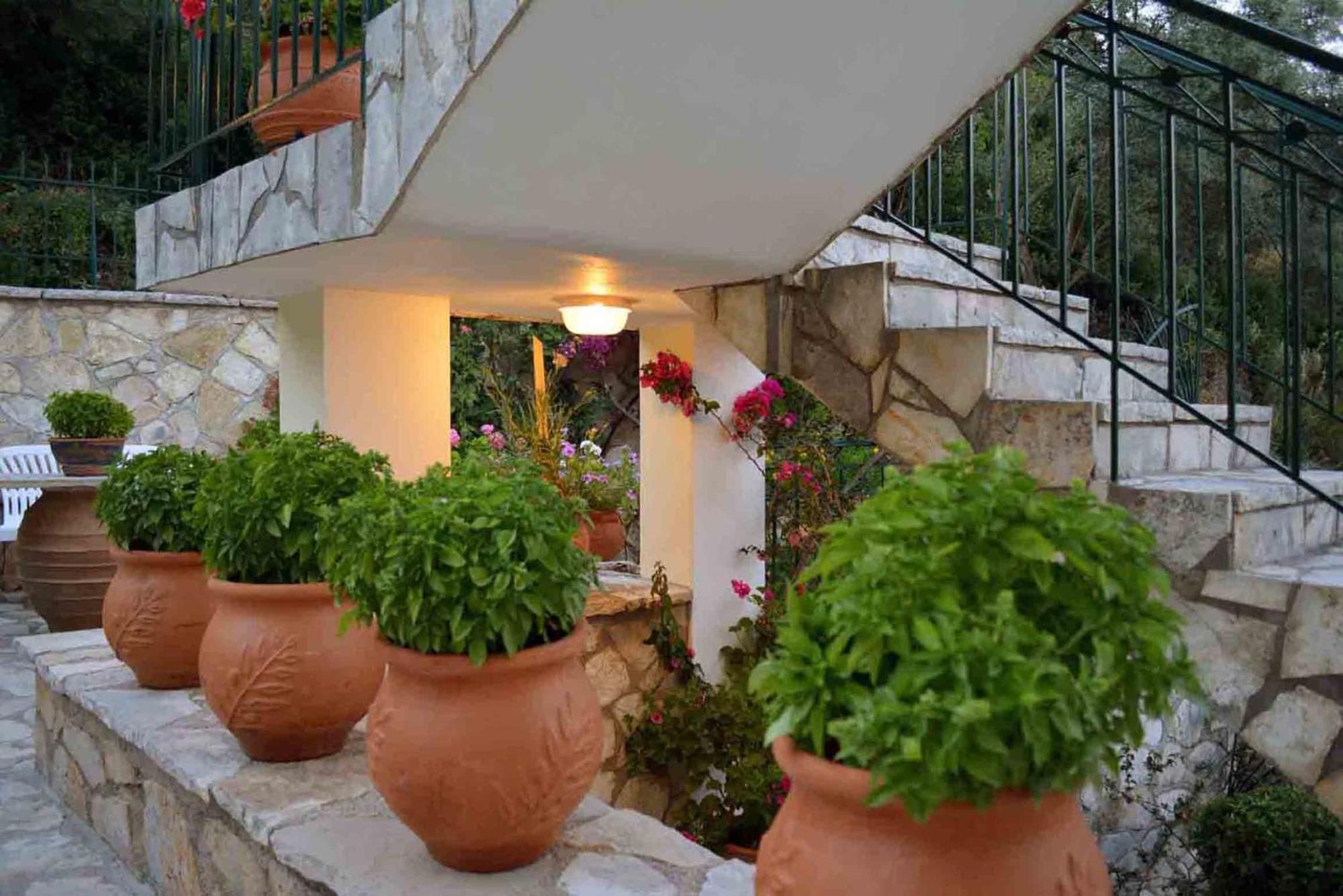 Villa Diana Nikiana Buitenkant foto