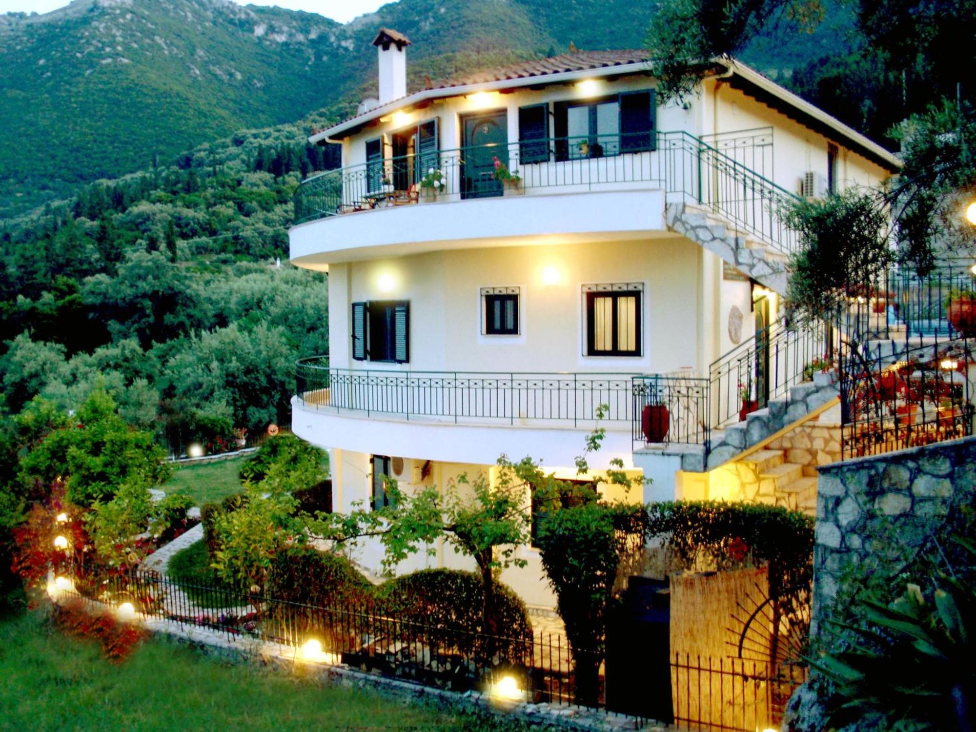 Villa Diana Nikiana Buitenkant foto